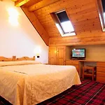 Croce Bianca Otel Asiago