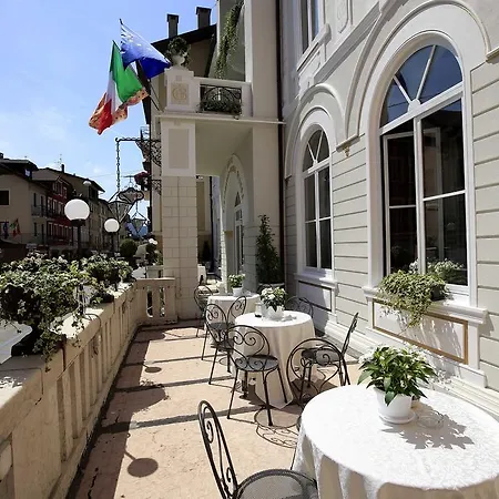 Hotel Croce Bianca 3*