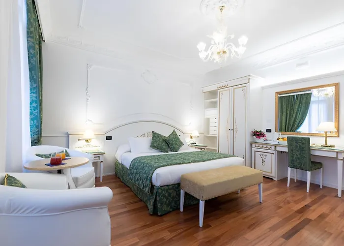 Croce Bianca Hotel 3*