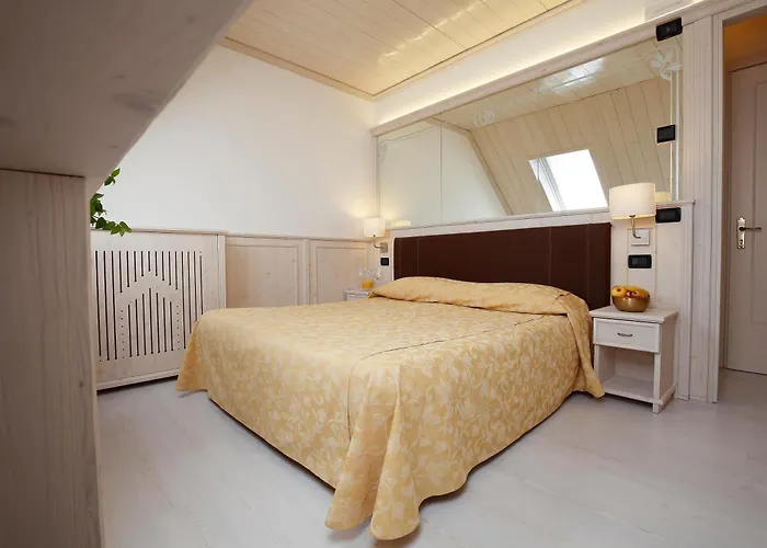 Croce Bianca Hotel 3*