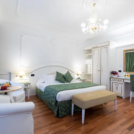 Croce Bianca Szálloda 3*