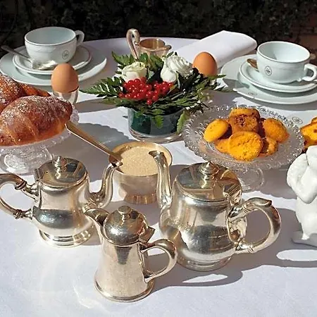 Hotel Croce Bianca 3*