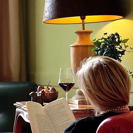 Hotel Croce Bianca 3*